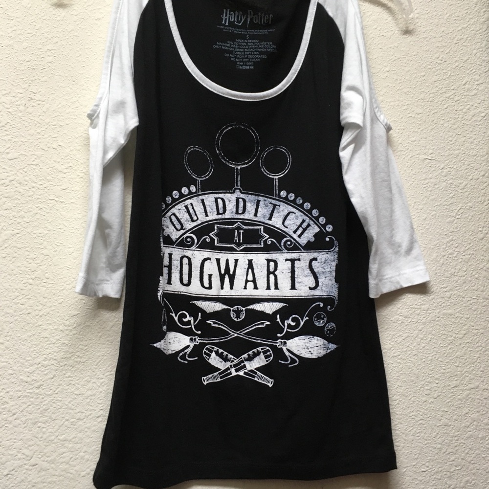 Harry Potter small shirt peekaboo shoulders Quidditch Hogwarts black white top